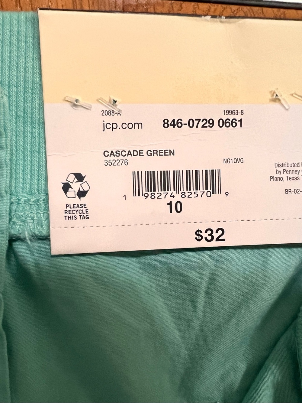 St. John’s Bay Casual Shorts ~ Cascade Green - Picture 8 of 9